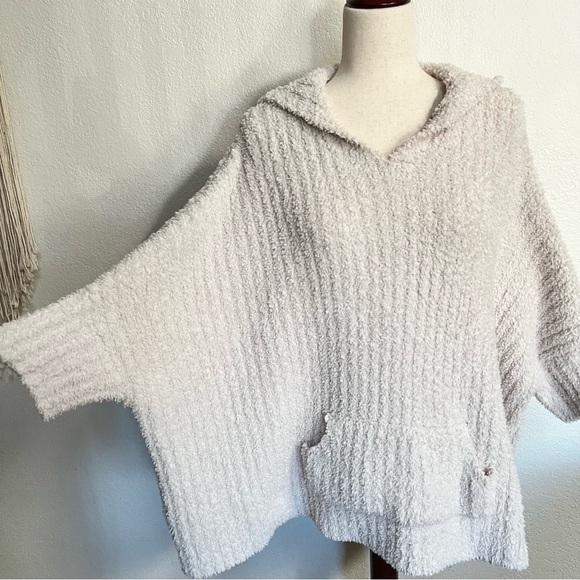 Hippie Rose Soft Oversize Fuzzy Sweater Hoodie Poncho Cream Sz M/L - Picture 4 of 9